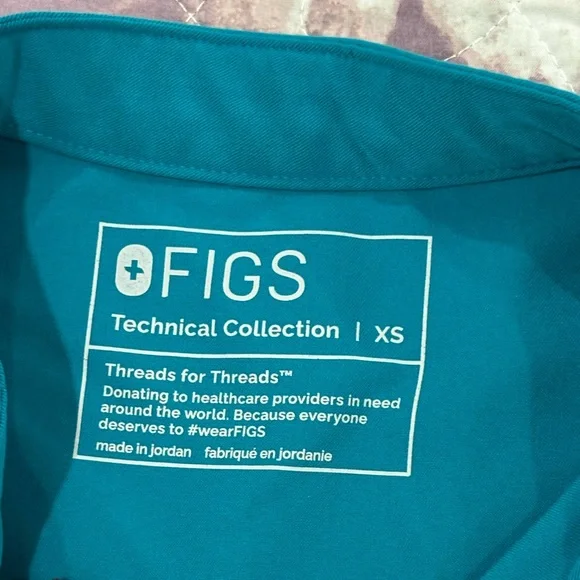 Figs Blue Rafaela Top & Zamora Joggers - Picture 8 of 8